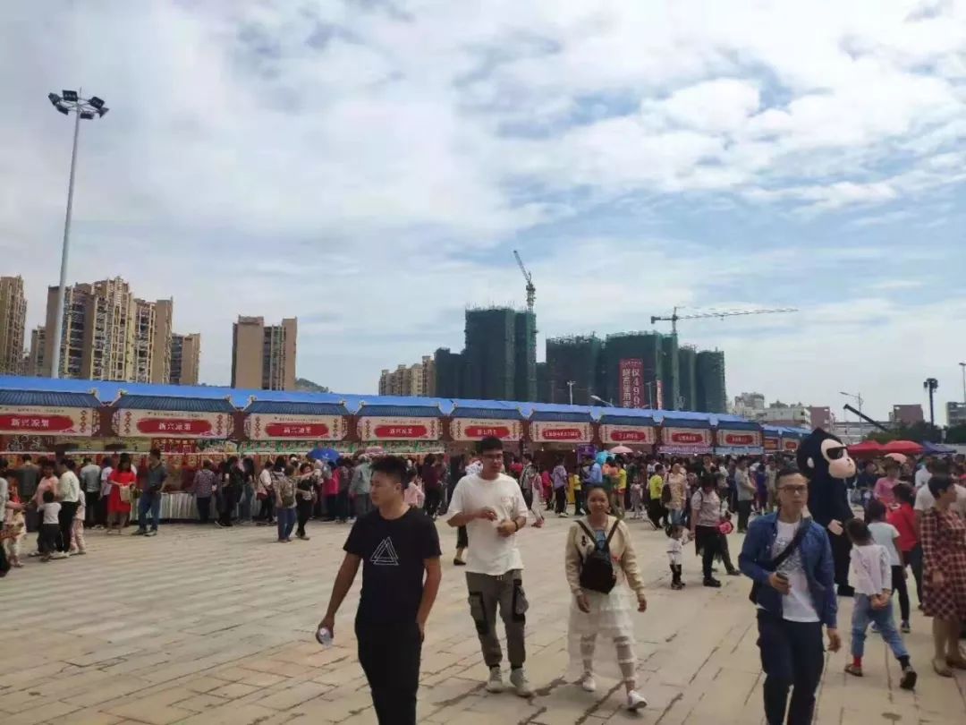 江滨国际ktv娱乐会所电话_江滨国际大酒店电话_江滨国际美食广场